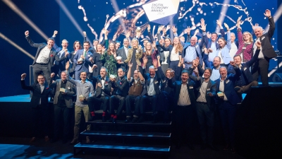 Die Gewinnerinnen und Gewinner des Digital Economy Awards 2024.